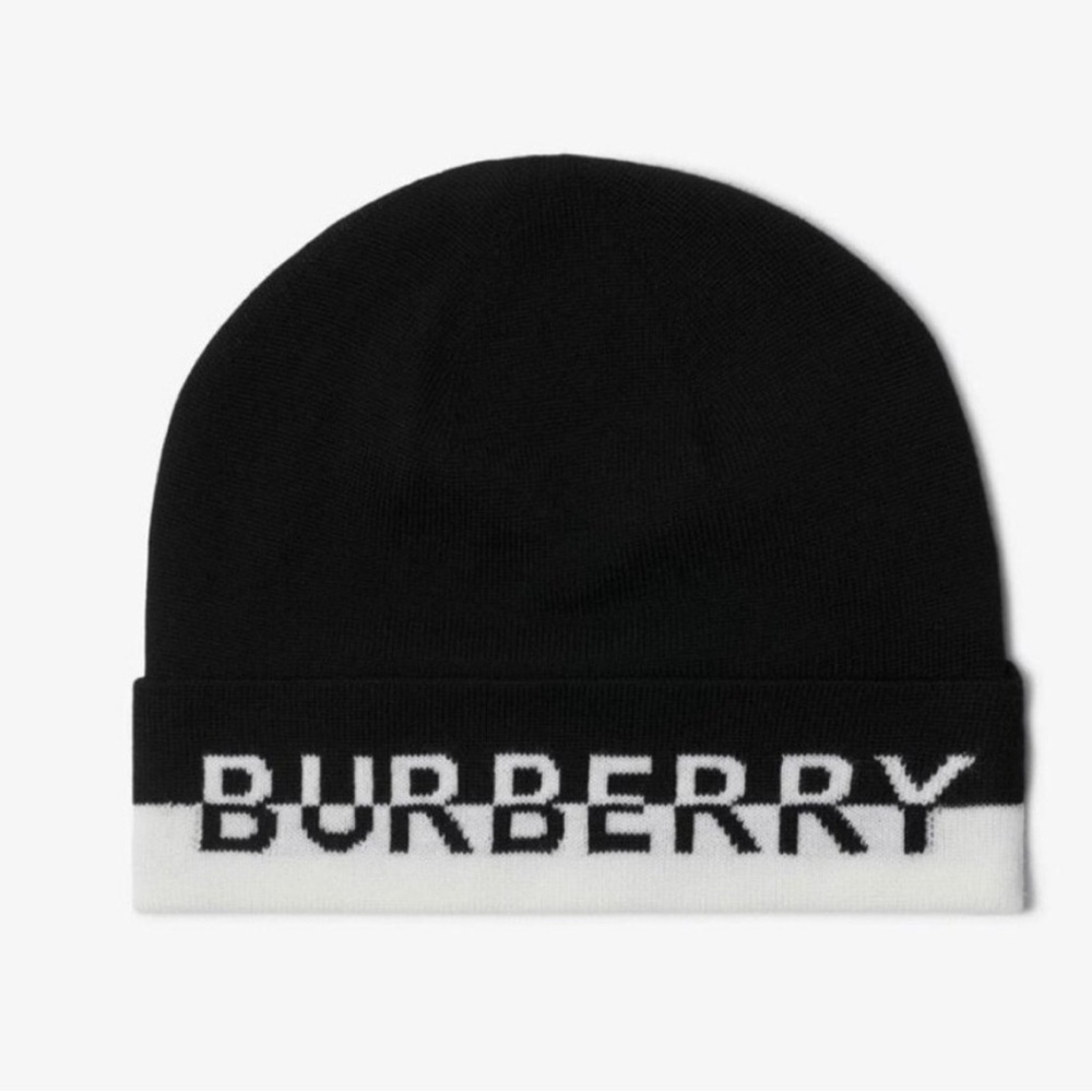 Authentic Burberry Embroidered Logo Knitted Beanie (Black & White)